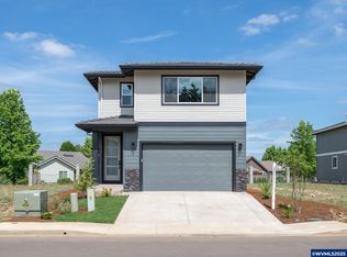 375 Sunday Dr, Creswell, OR 97426