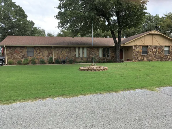 289 Holiday Hills Rd, Eufaula, OK 74432