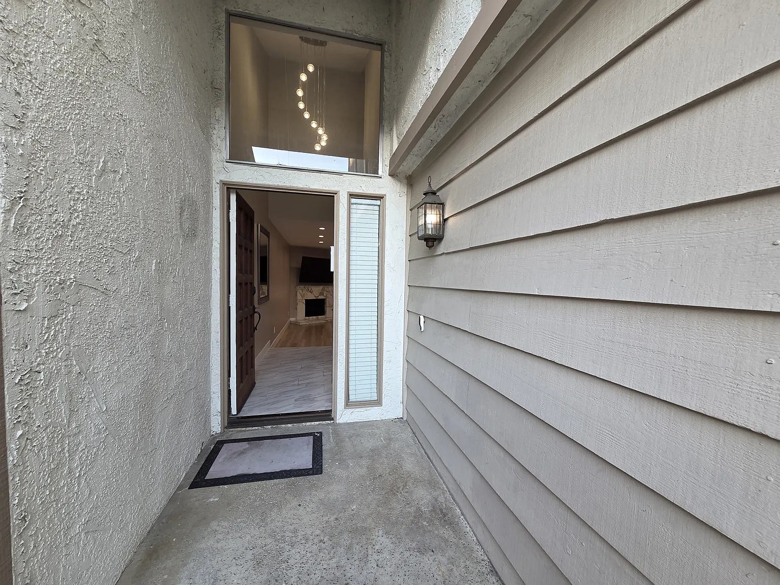 3 bed, 2.5 bath, 1637 sqft, $4,250 — Photo 4