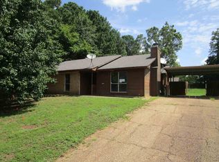 3716 Pratt Dr, Longview, TX 75604