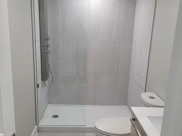 622 N Main St #4 — Photo 2