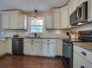 1921 Hampton Dr, Lebanon, TN 37087