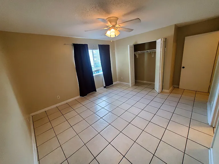 6527 Old Shell Rd #18 — Photo 11