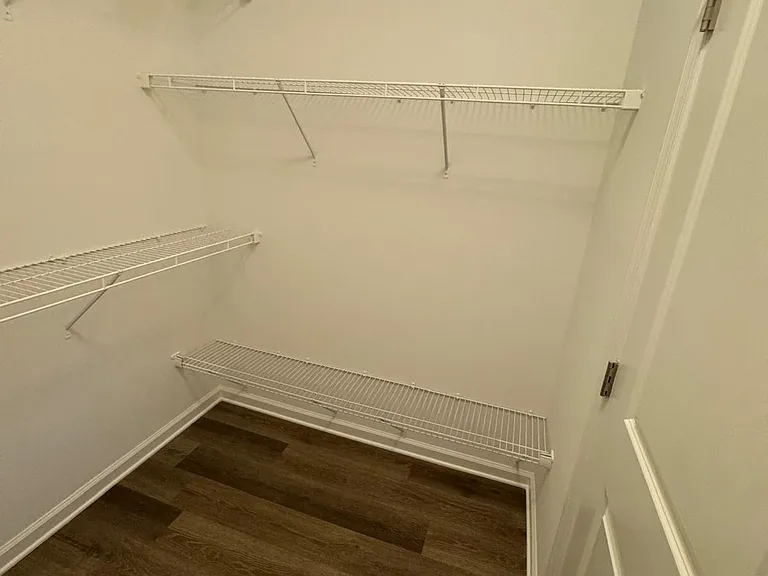 19501 Vaughn Landing Dr — Photo 17