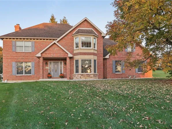 2813 Allison Ln, Allentown, PA 18104