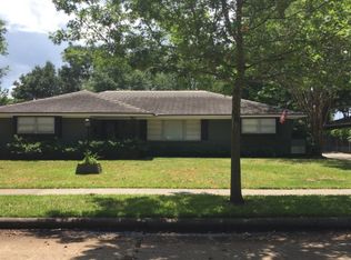 5607 Spellman Rd, Houston, TX 77096