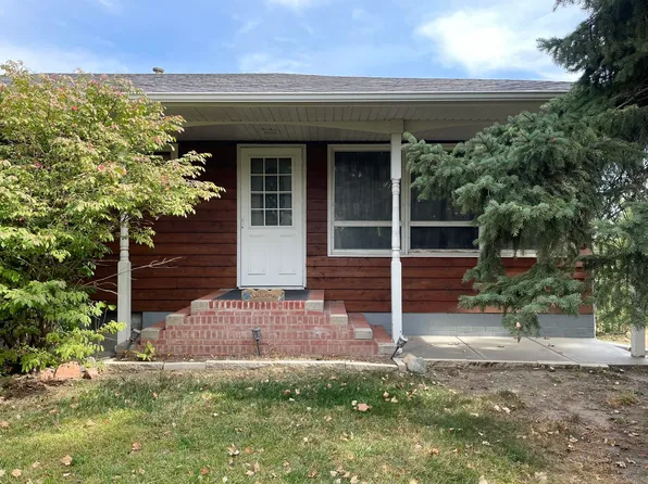 2611 30th Ave, Kearney, NE 68845