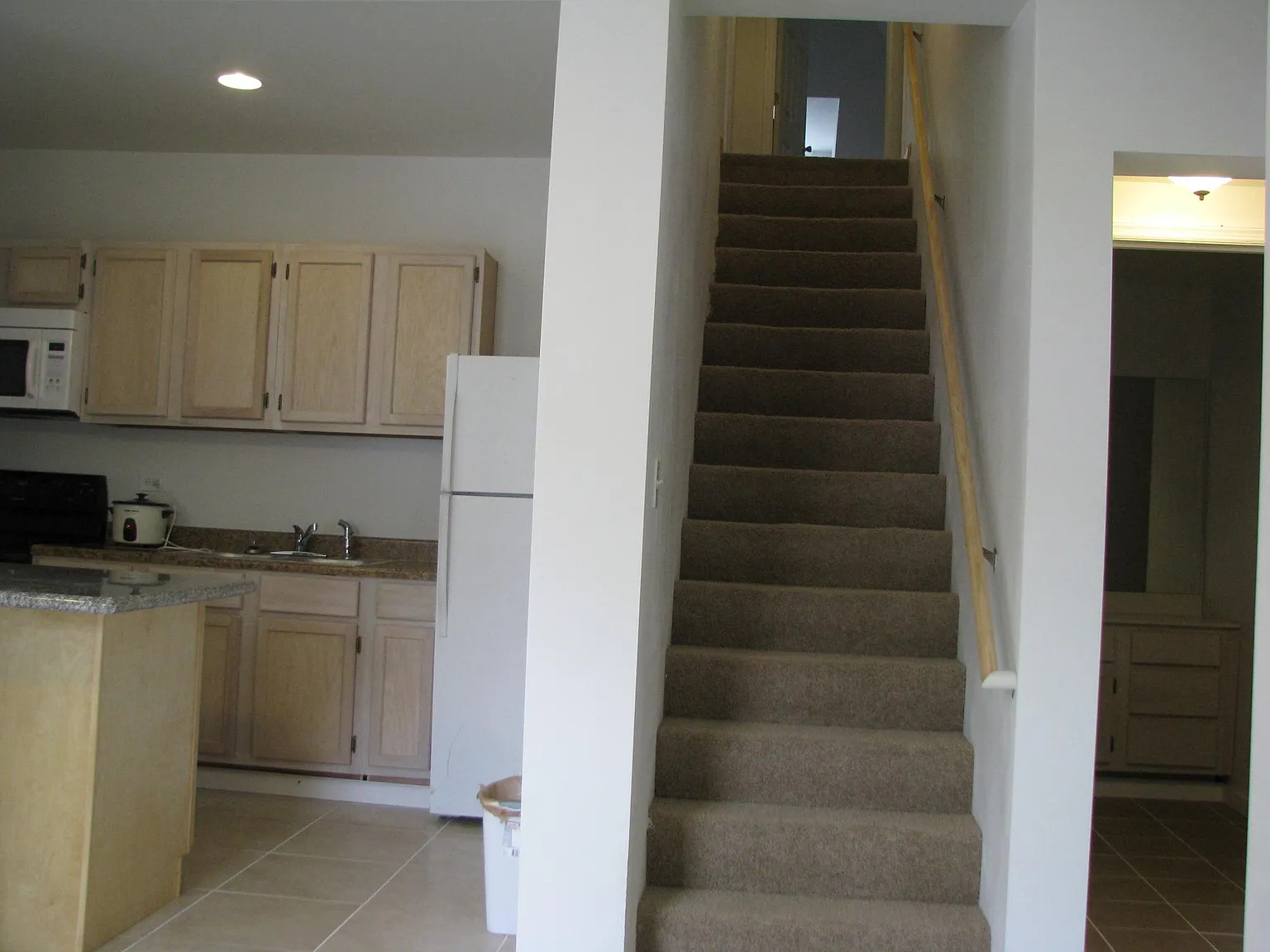 318 Park Ave — Photo 2