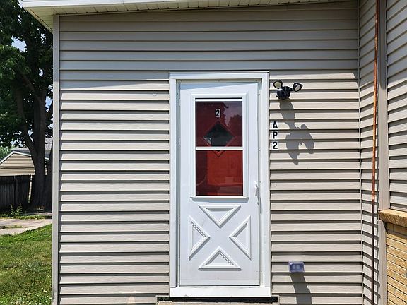 2nd image of 613 E Robinson St #2