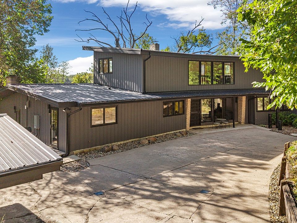 1st image of 2404 Indian Hill Rd