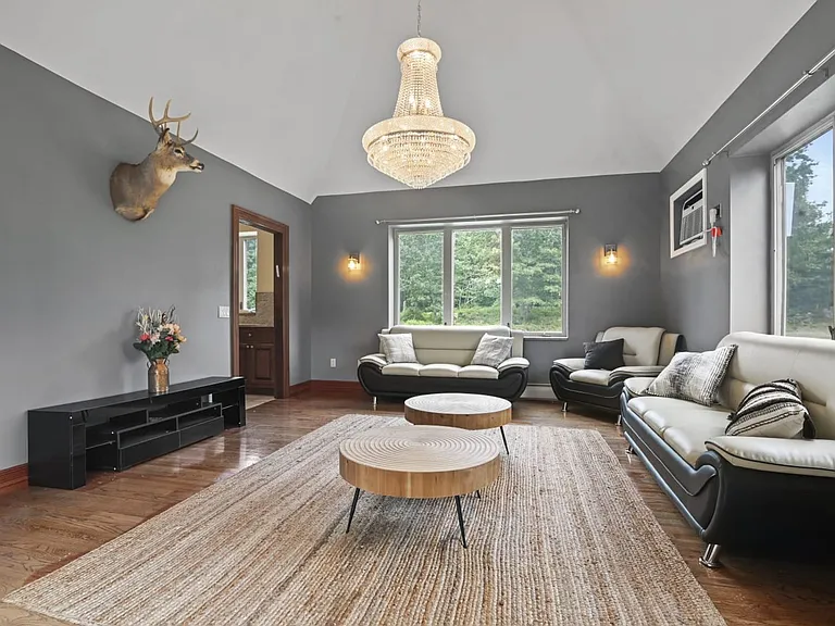 133 Montanesca Rd — Photo 28