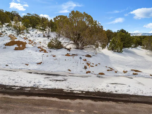 3253 W Moon Crest Dr, Cedar City, UT 84720