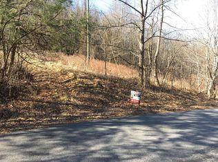 4163 SE Harmon Lick Rd, Paint Lick, KY 40461