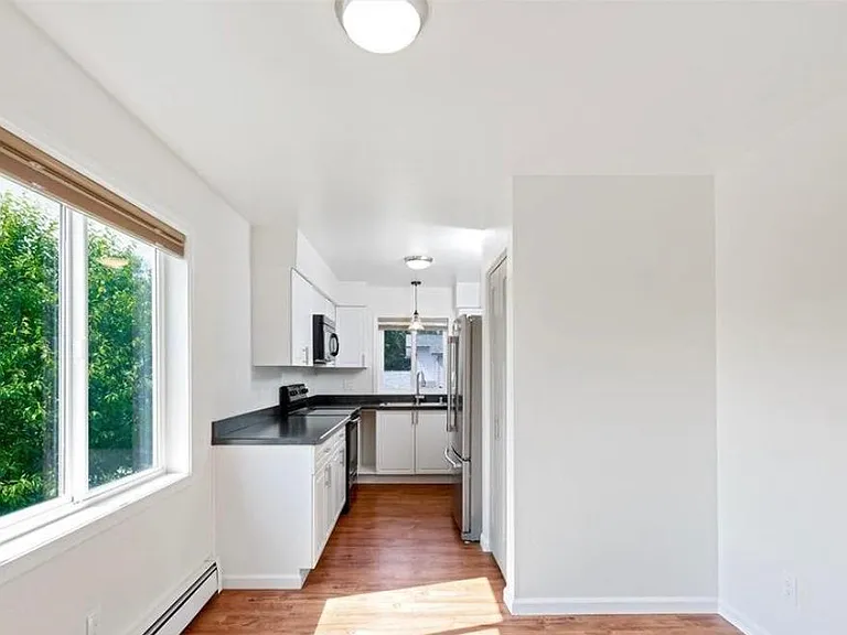 2841 Pribilof St — Photo 5