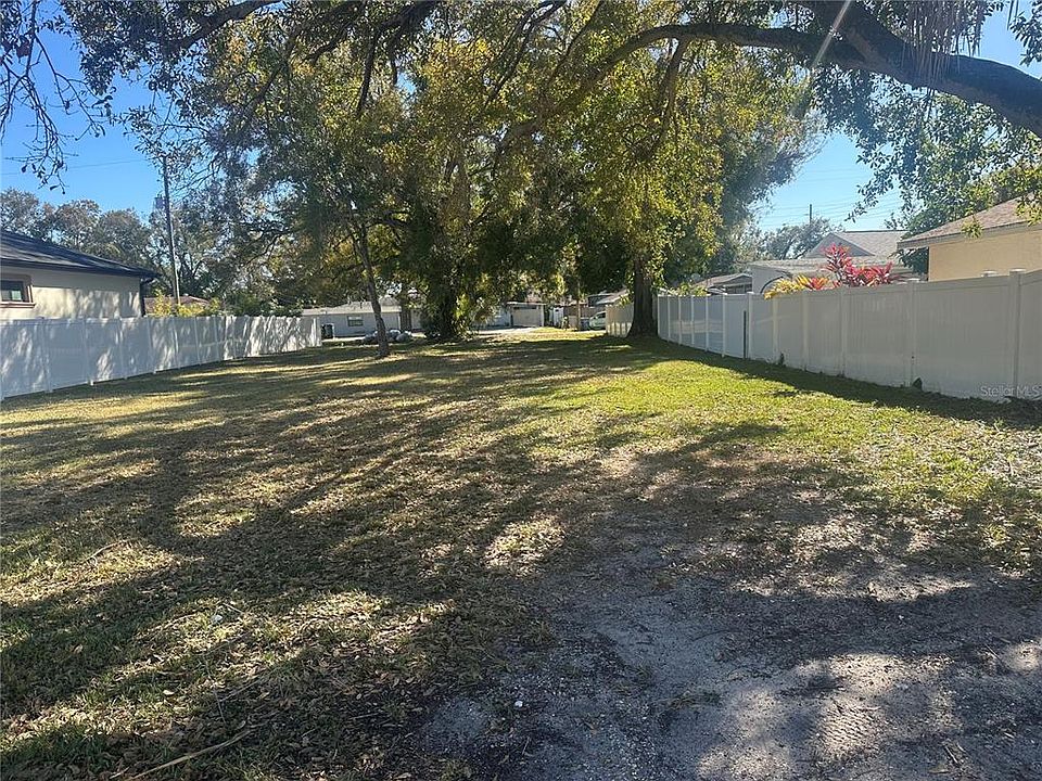 2nd image of 2710 W LAKE AVENUE