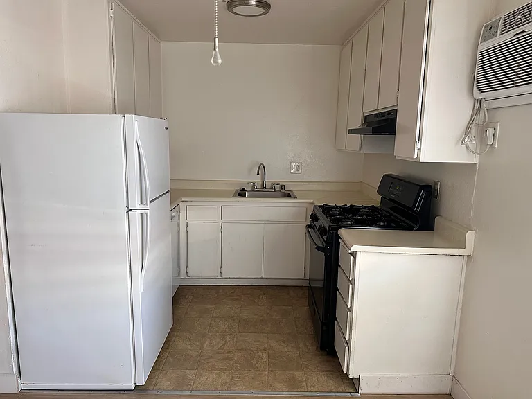 2223 Edison Ave #5 — Photo 5