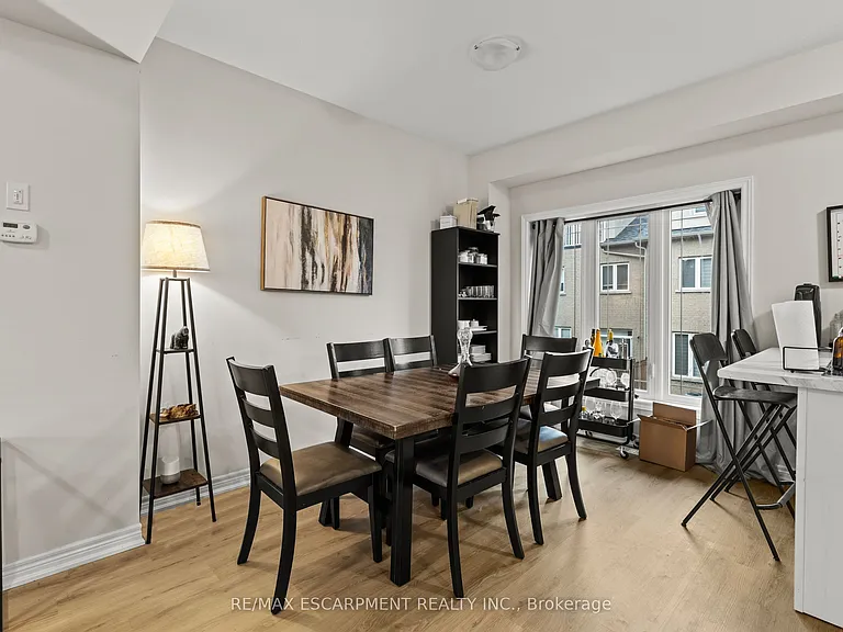 19 Picardy Dr #4 — Photo 12