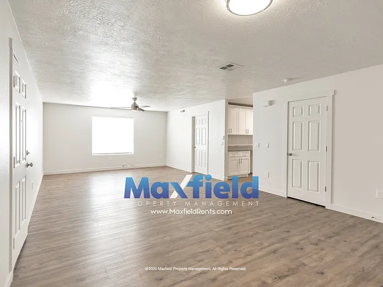 2737 E 750 N #1 — Photo 3