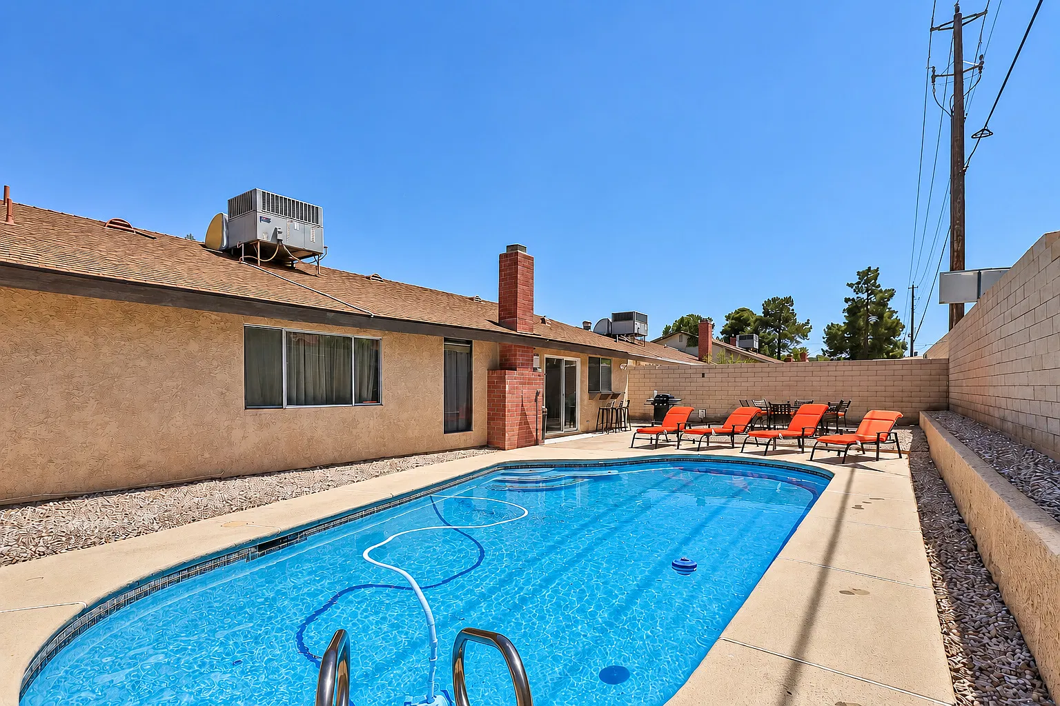 3 bed, 1745 sqft, $2,875 — Photo 2