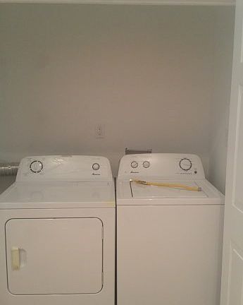 5th image of 1909 N Napa St