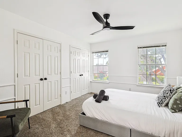 806 Longleaf Dr — Photo 29