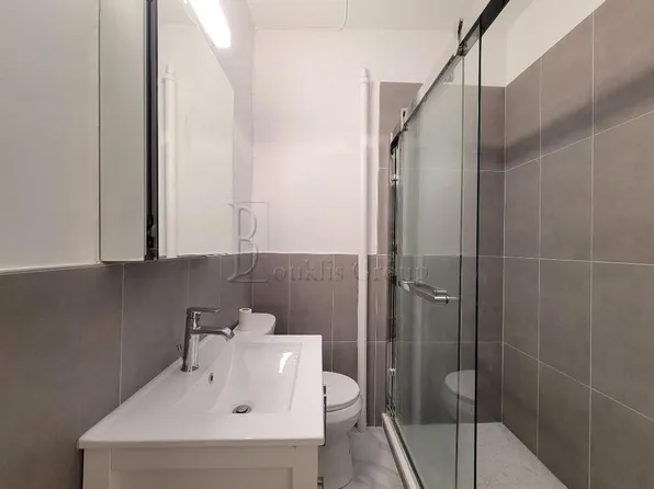 32-37 33rd Street image 5 of 5