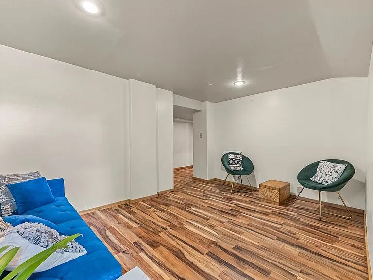 1512 S 5th St — Photo 16