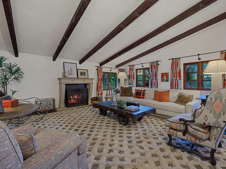 535 N Belardo Rd — Photo 12