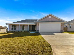 1890 Hazelnut Dr #40B, Cantonment, FL 32533