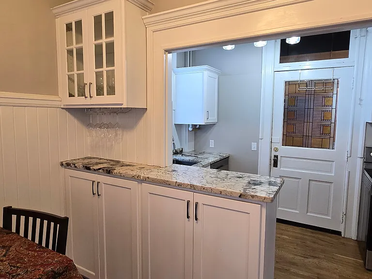 140 W Main St #1 — Photo 9