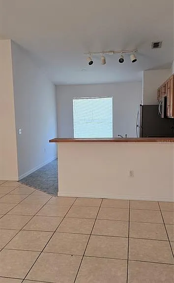 120 Reserve Dr — Photo 11