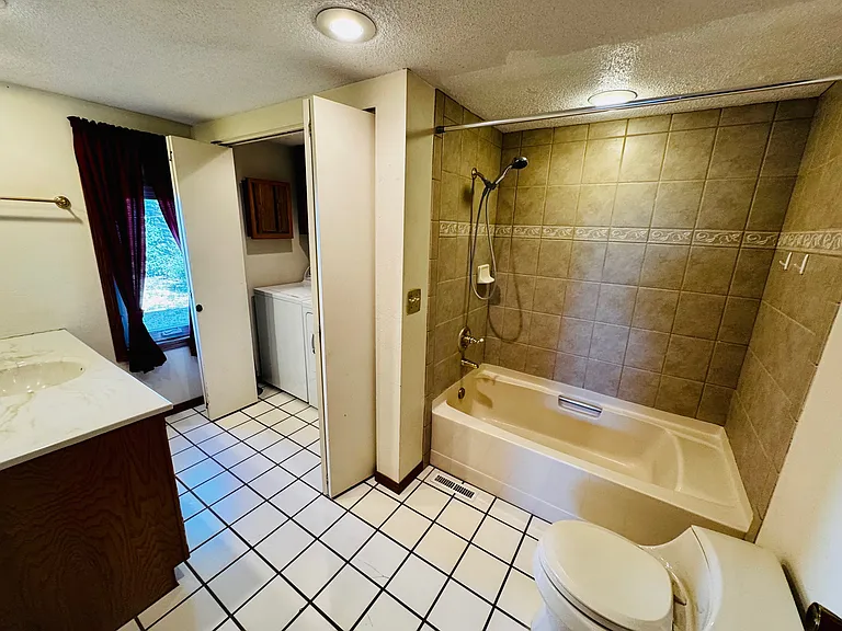 2109 Monte Vista Dr — Photo 11