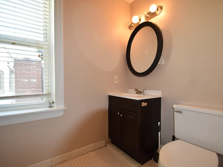 238 S 11th St #3 — Photo 16