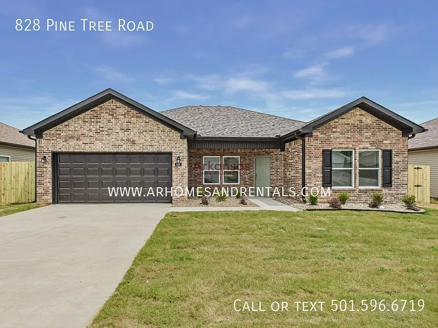 828 Pine Tree Rd