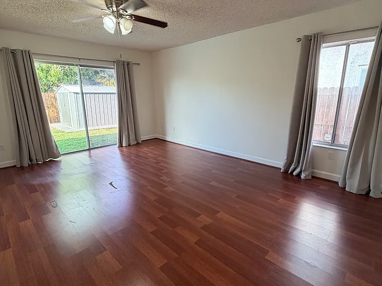 13261 SW 102nd Ter — Photo 32