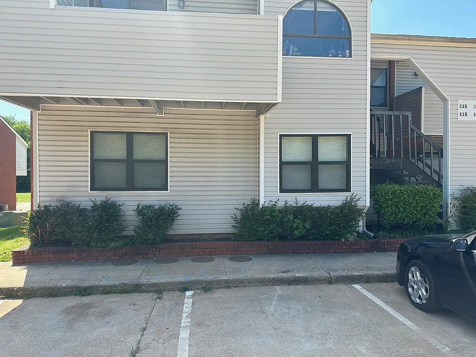 1932 E Lindsey St #115