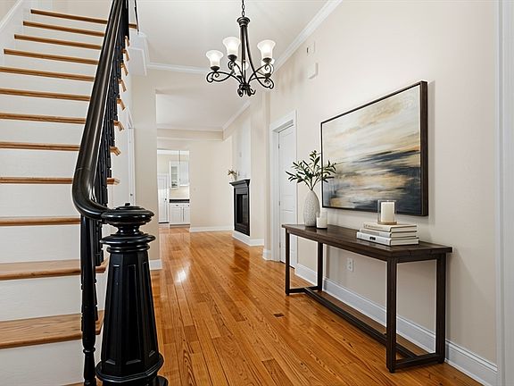 5th image of 28 Mercer Rd