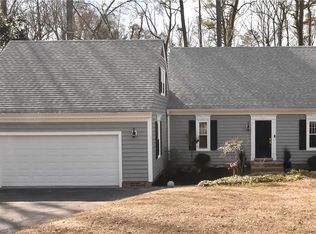 11510 Rolling Brook Rd, Chester, VA 23831