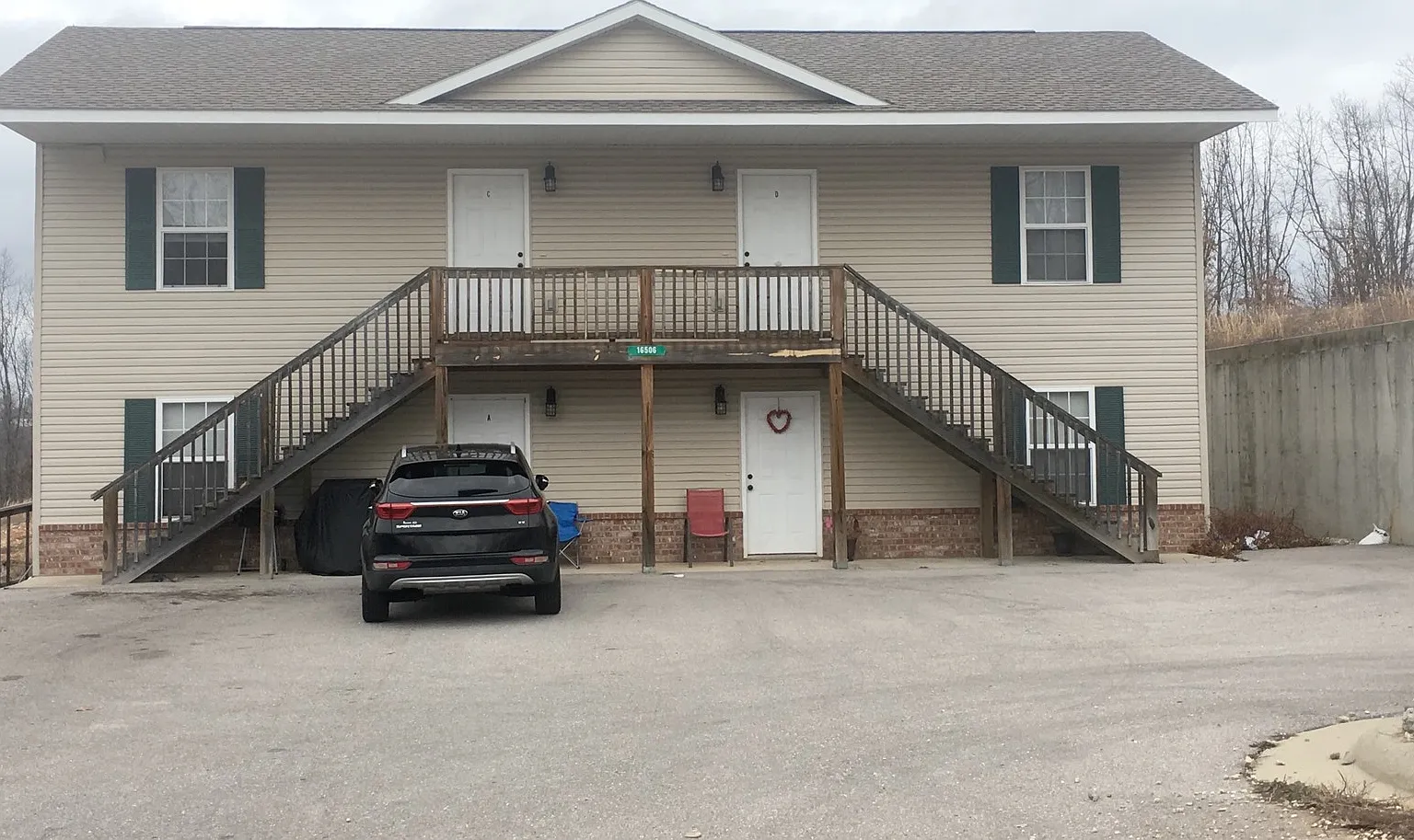 6689-MF4-E2 — Photo 1