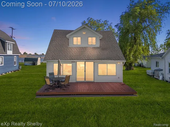 8395 N Channel Dr, Algonac, MI 48001