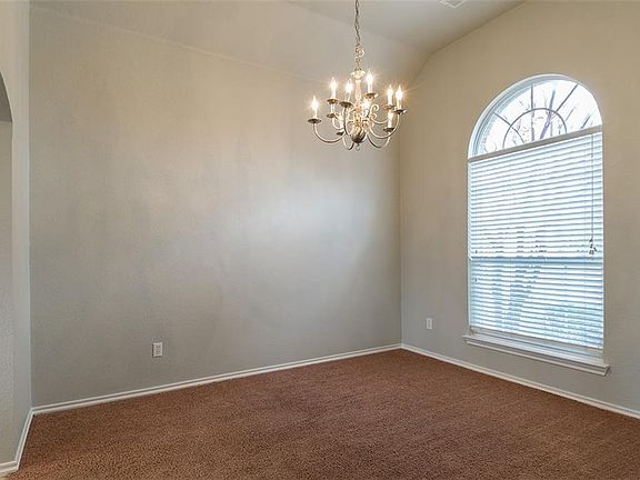 4th image of 9857 Gallatin Ln