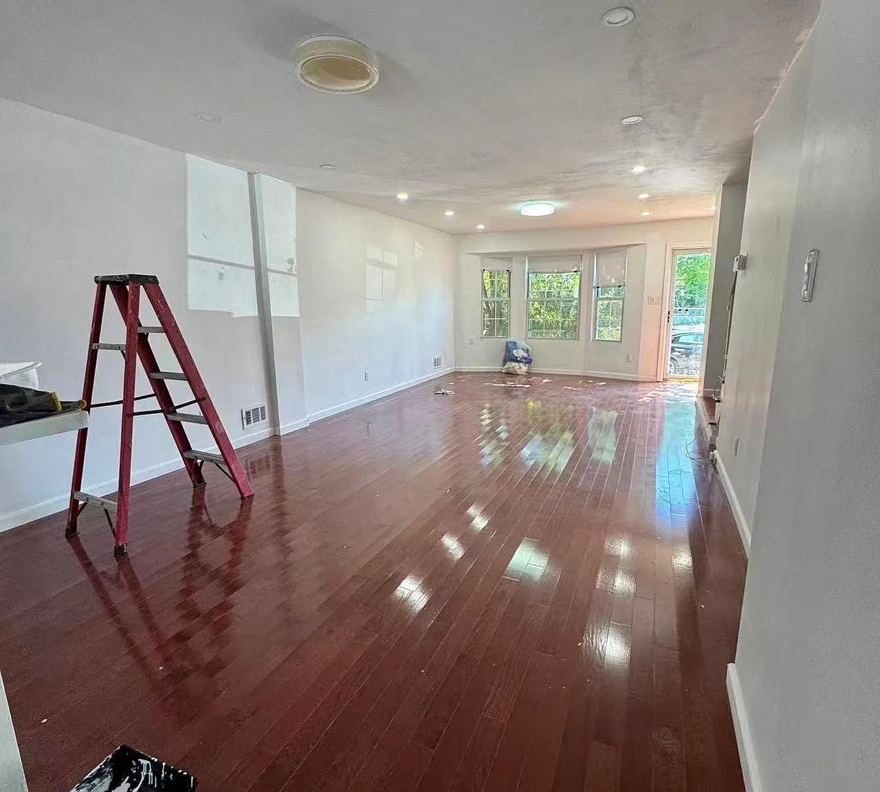 504 Golf View Ct — Photo 3