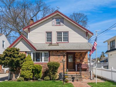 49 Winter Street, Lynbrook, NY, 11563