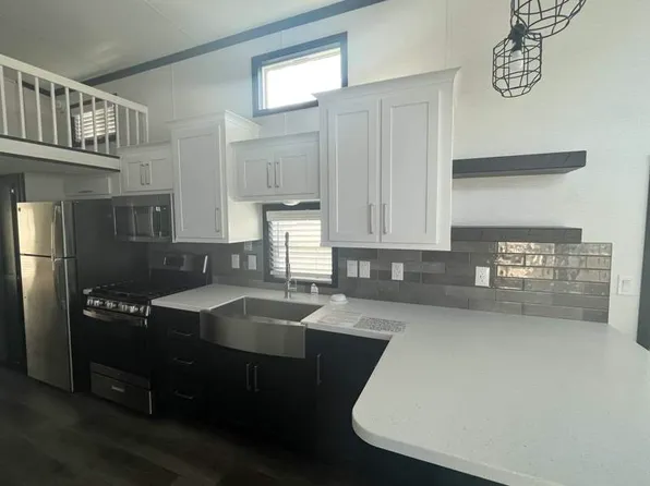 1204 Cedar Point Blvd #103, Cedar Point, NC 28584
