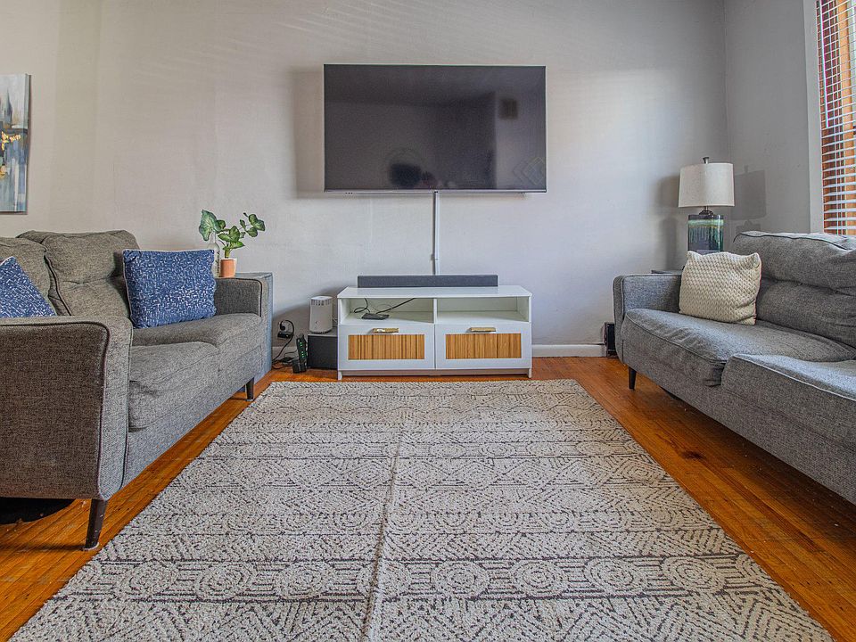 1st image of 2015 S Opal St