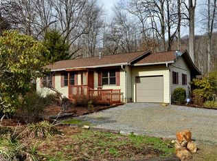 70 Contentment Ln, Waynesville, NC 28786