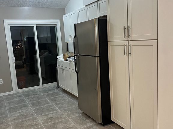 5th image of 1214 Del Toro Dr