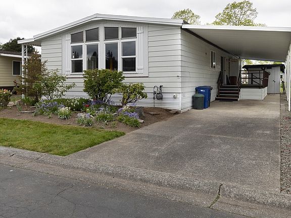 4th image of 2725 E Fir Street #112
