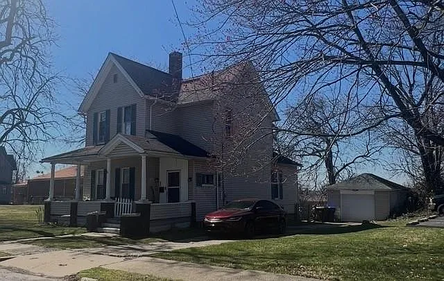 59 Elm Ave photo 1