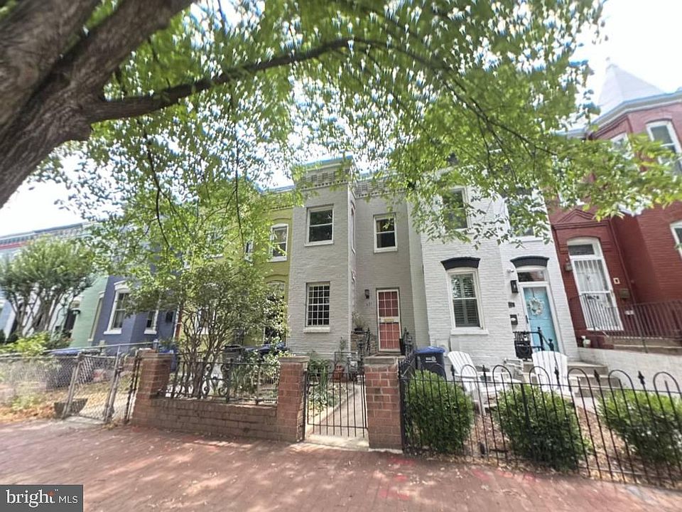 1st image of 431 5th St NE